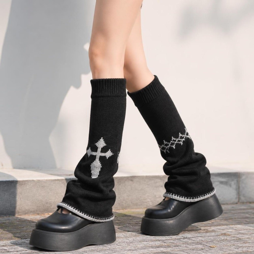 Alt Style Asymmetric Knit Leg  - Boot Sock Slouchy recension och pris